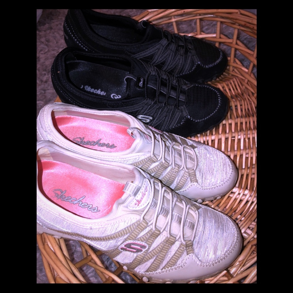 2/$38 Sketchers bungee fashion sneaker